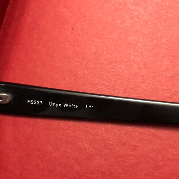 🌺🌺VINTAGE AUTHENTIC FENDI SUNGLASSES ITALY 🇮🇹 - Picture 9 of 11